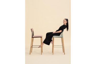 studio-photography-of-folk-upholstery-chairs-with-model